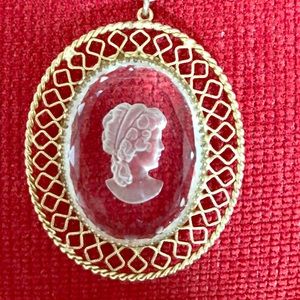 Whiting and Davis vintage etched Victorian cameo